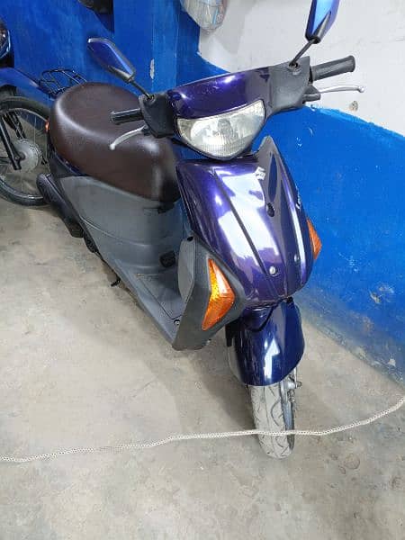 united scooty and 49cc japanese scooty #0300 4142432# 16