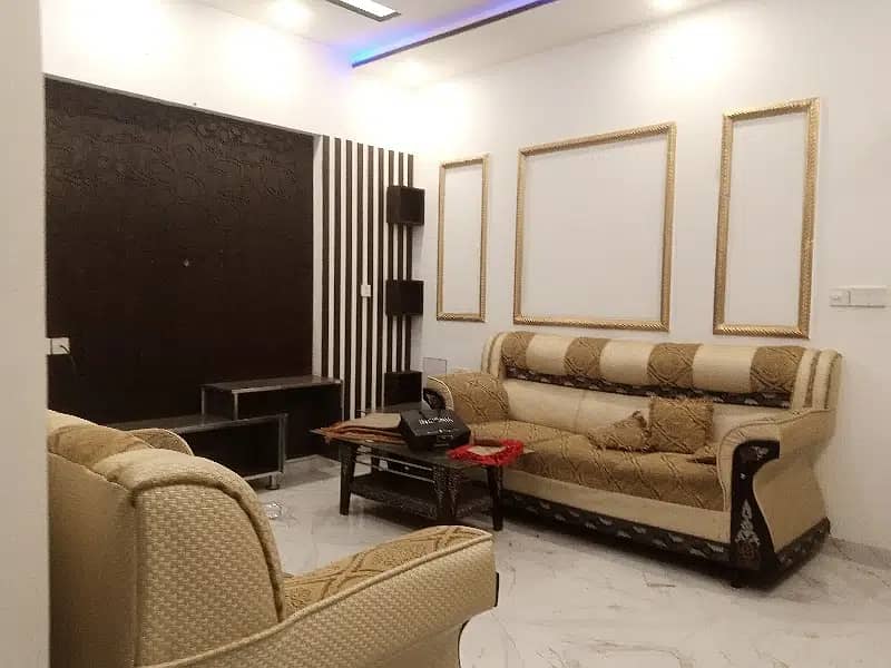 10 Marla Beautiful Design House Is Available For Renr In Lahore 10
