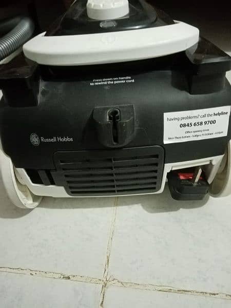 Vacuum cleaner 2