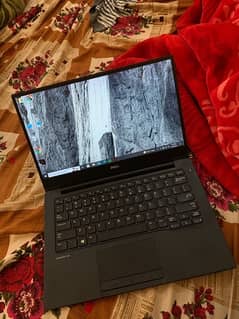 Dell letitude 7370 (just like new) 0