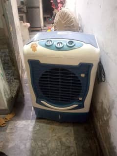 air cooler 220 watts 6 months use