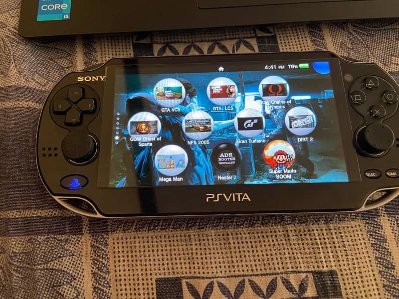 PsVita 1000, Playstation Vita 6