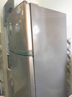 scrathless fridge not any issue 5 precent discount