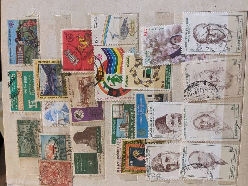 Pakistan postage stamps 8