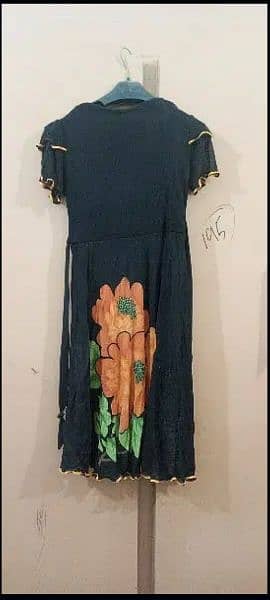 4beautiful dresses in 700rs(ALL IN 700ONLY) 10