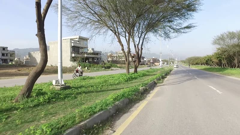 Want To Buy A Residential Plot In Islamabad? 1