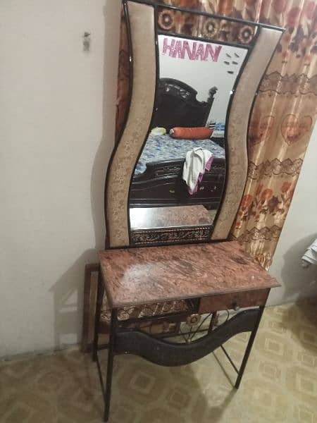 Mirror Dressing Table 2
