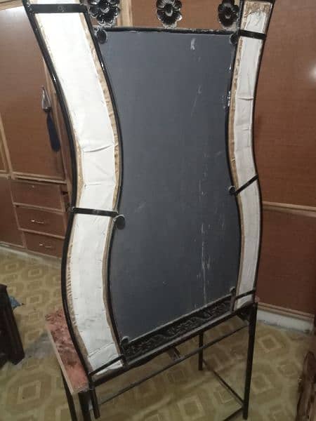 Mirror Dressing Table 3