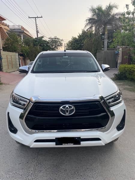 hilux Revo new shape 0