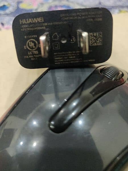Huawei USB Type-C Adapter (Switching Power Adapter) 1
