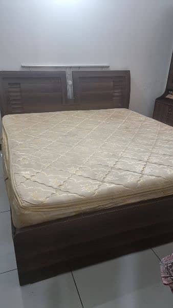 KING size bed with Molty Foam mattress. 5