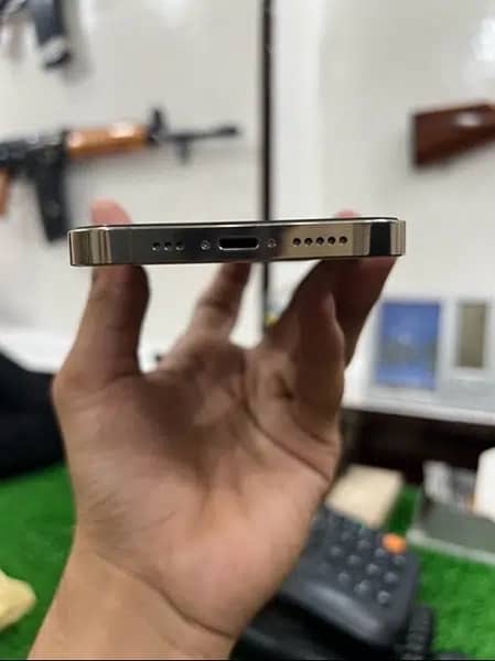 iphone 12 pro Pta approved 128Gb Gold 3