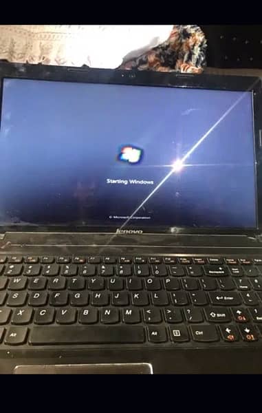 laptop 10/10 new 4 rm 2
