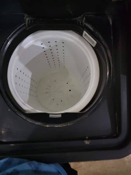 Kenwood washing machine semi automatic. 10 by 10 3