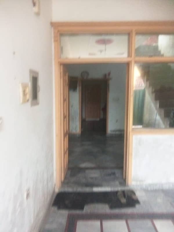 Ideally Located House Of 5 Marla Is Available For Sale In Gulshan-E-Iqbal 3
