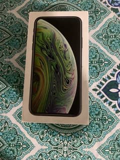 Iphone xs  grey color 64gb pta Approved with original box and charger