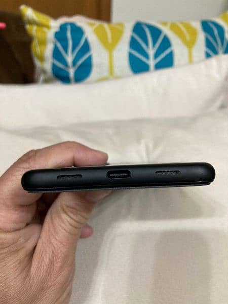 Google pixel 4a 5g 6/128 official PTA Approved 4