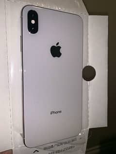 iphone xs white colour 10/10 contion
