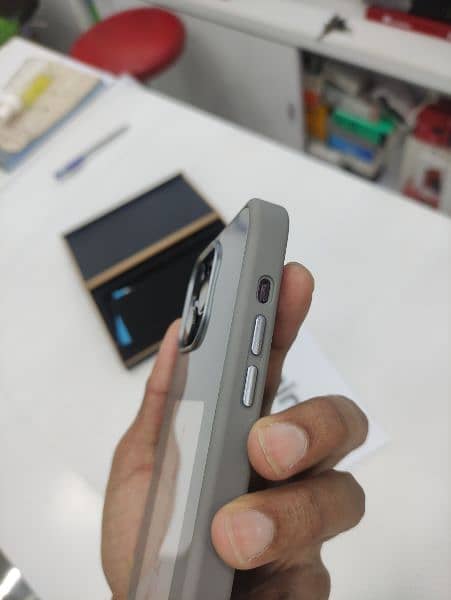 iPhone 14 Pro Max NFC Smart Display Case 5
