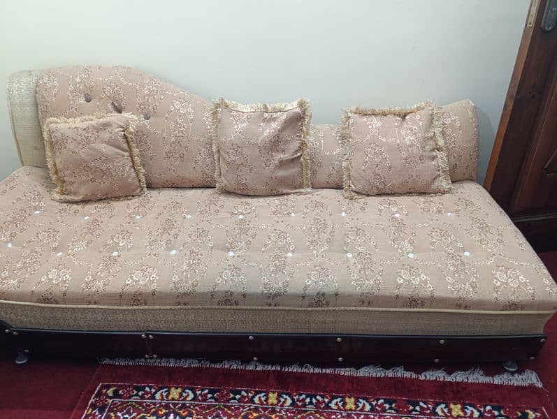 Hellow every one, 7 seater Sofa set available for sale 1