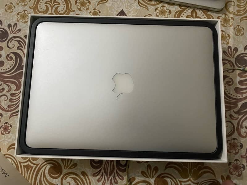 MacBook Pro 13 inch 2015 8/128 1
