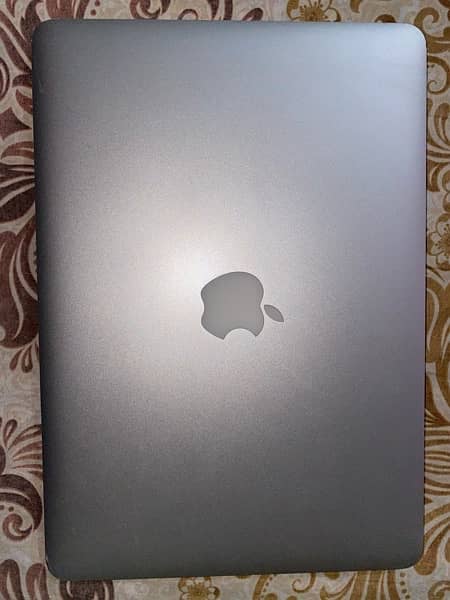 MacBook Pro 13 inch 2015 8/128 5