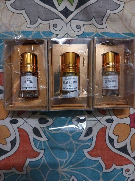 OUD ELITE,DIFFERENT KIND OF OUD ATTER   AND ANOTHER INDIAN ATTERS 3