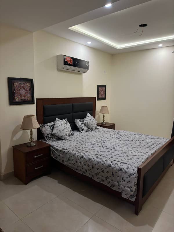 Tow badroom apartment available for rent daily basis in Bahria town 1