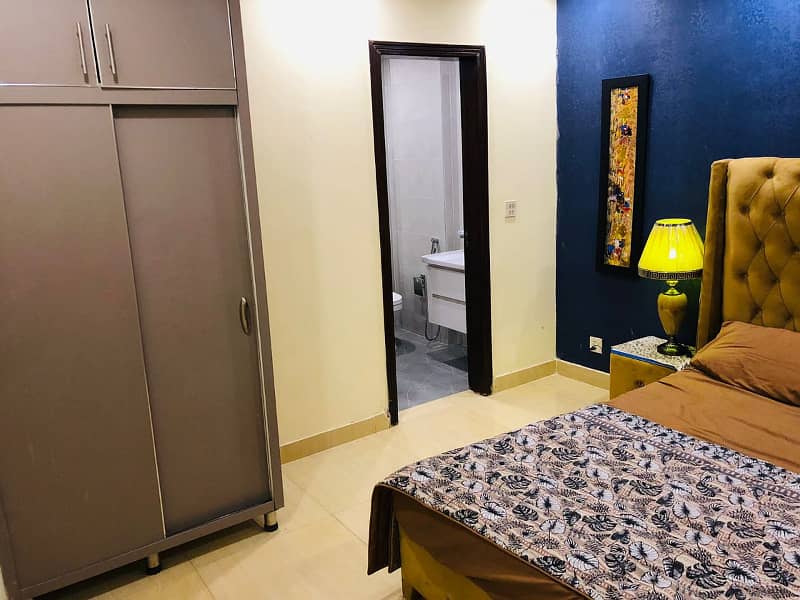 Tow badroom apartment available for rent daily basis in Bahria town 2