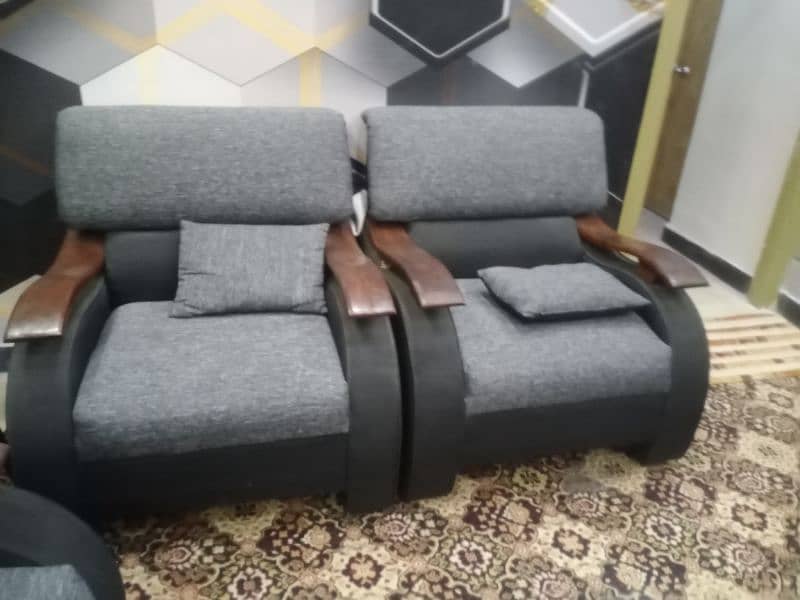 9 seater sofa 1 table north nazimabad contact only olx 1