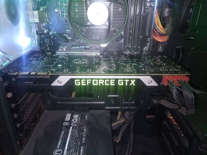 GeForce Titan X (12GB) 1