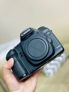 Canon 5D Mark ii Neat and clean