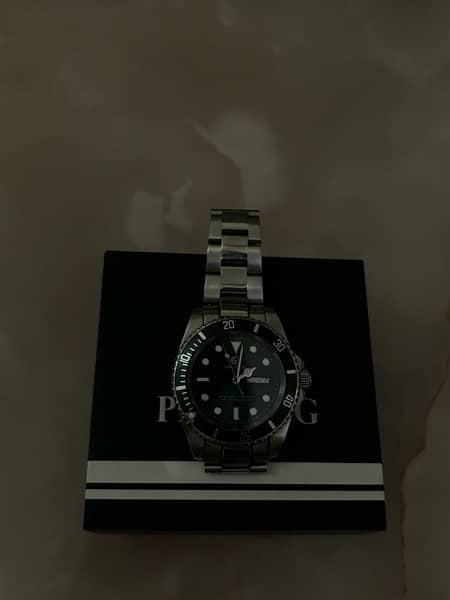39mm dile. green dile. date and time watch. serious buyer 1