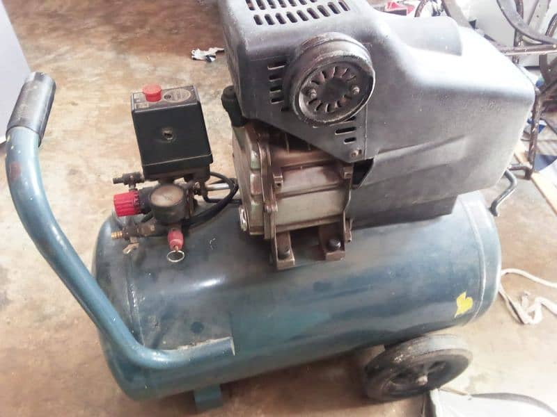 good condition air compressor 2 wall low and high 6