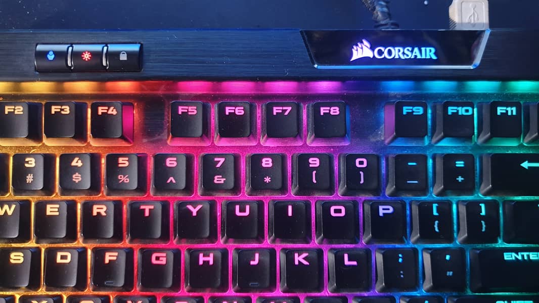 Mechanical Gaming Keyboard Corsair K70 MK2 Low Profile (Silver Switch) 2