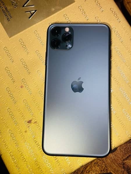 iPhone 11 Pro Max 0