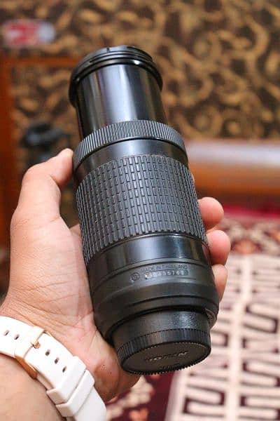 Nikon 70 300mm Af-P Dx lens. 2