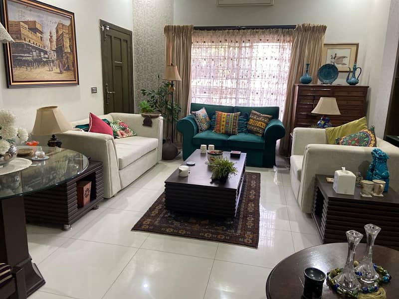 Bahria Town Phase 8 10 Marla Designer House Perfectly Constructed Outstanding Location Near To Masjid Park School And Commercial Are 4