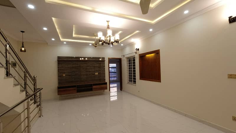 Prime Location House For sale Is Readily Available In Prime Location Of Bahria Town Phase 8 13