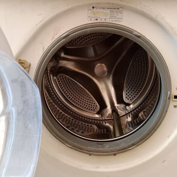 washing machine LG WD-80130TP 2