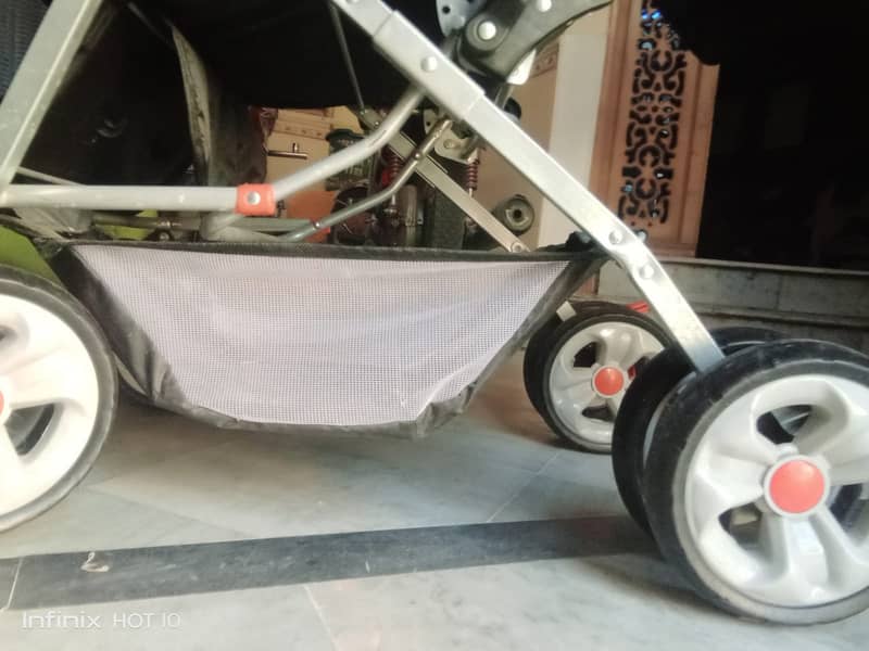 High quality baby pram/stroller for sale 8