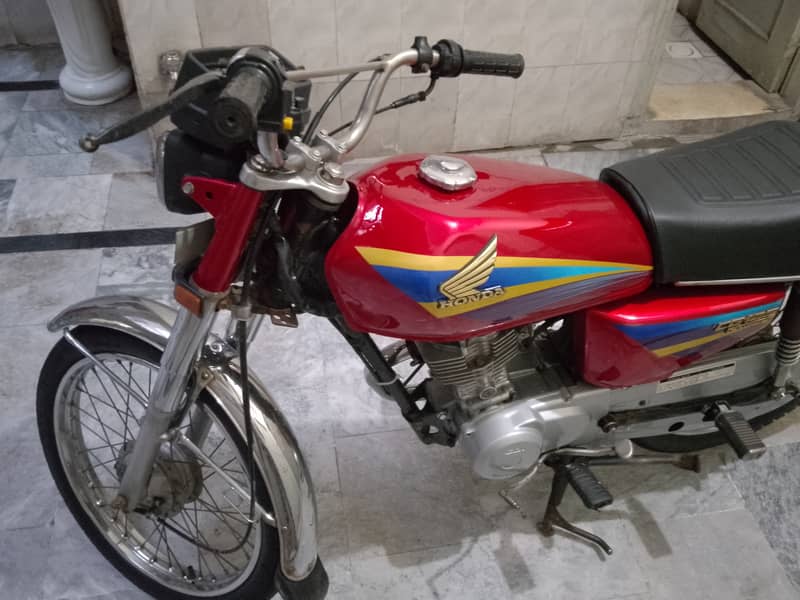 Honda 125 Lahore number zero meter bik 5
