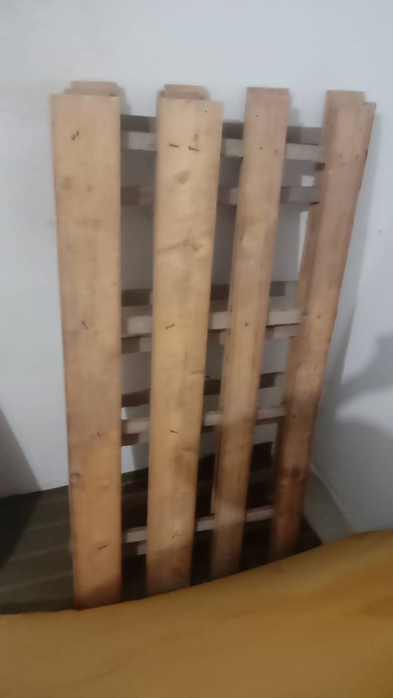 Single wooden bed urgent sell 0
