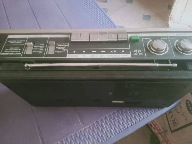old radio+tape original condition 1