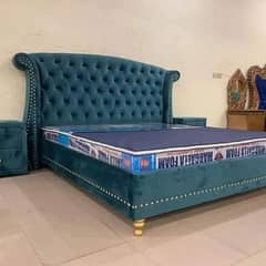 Tariq Shah cushion bed centre