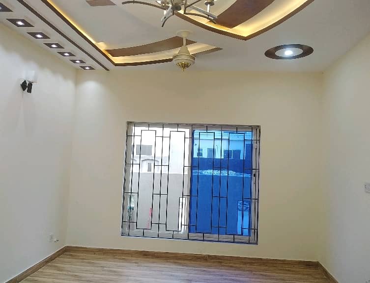 Upper Portion For rent In Rs. 120000 2