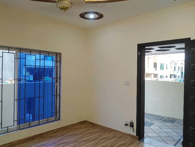 Upper Portion For rent In Rs. 120000 9