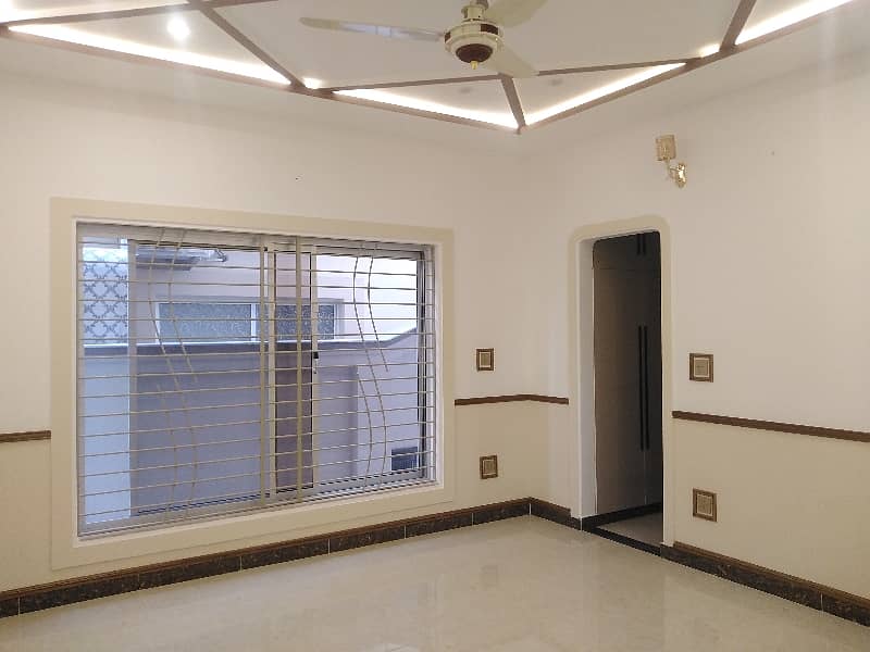 Upper Portion Of 3200 Square Feet Is Available For rent 8
