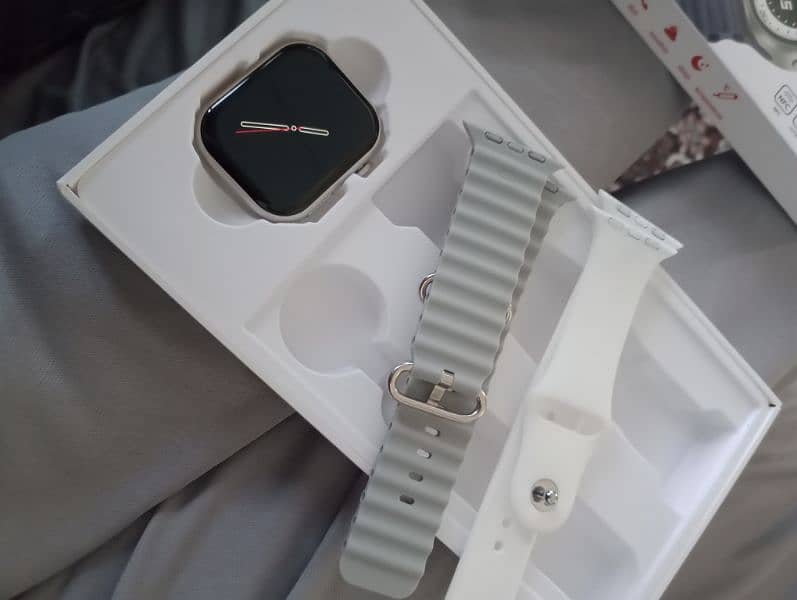 lg62 ultra watch 9 with two different strap 1
