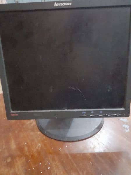 Lenovo 14 INCH led with 1 Power cable 0